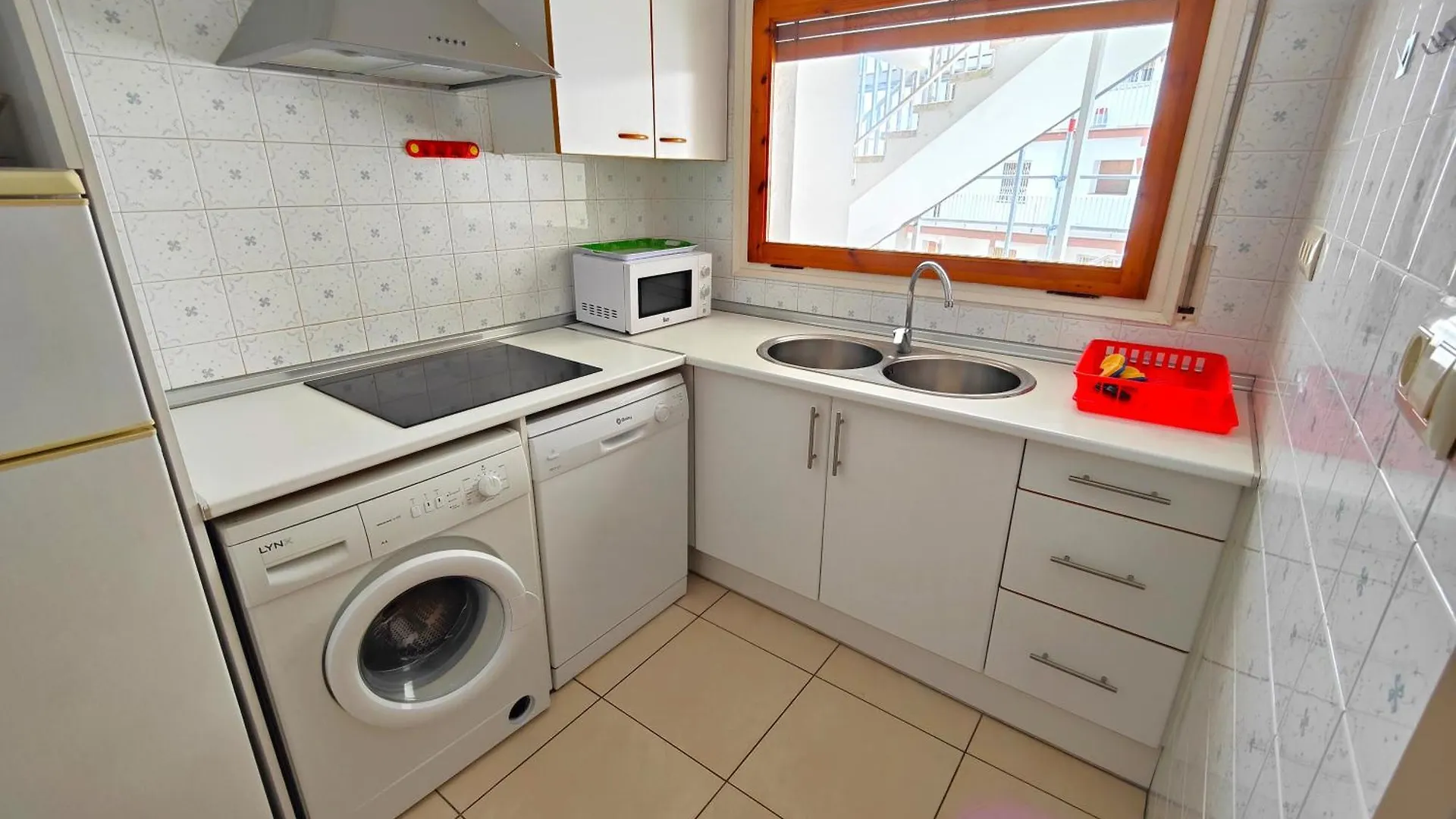 Global Immo 3348 La Solana Apartment Roses Spain